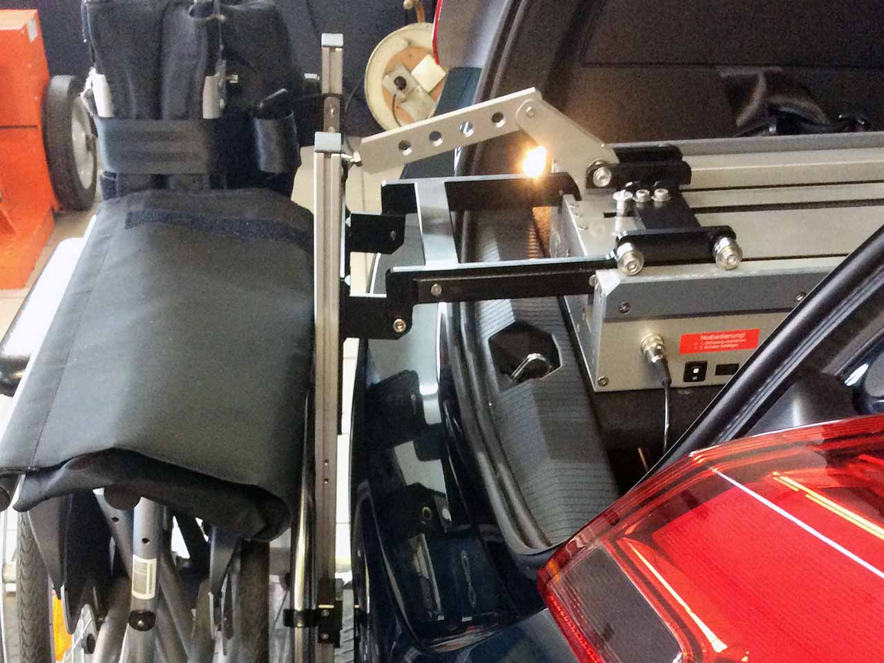 Rollstuhlverladesysteme - Autoservice Kelber